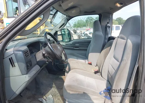 2003 Ford F-350 Xl/Xlt z USA, uszkodzony, nr VIN 1FDSF34L43EC81624